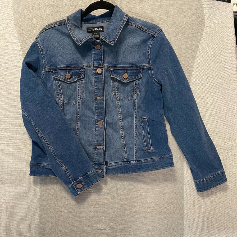 Jordache Women's Denim Jacket, SZ Large, Four Pockets, stretch, blue medium wash